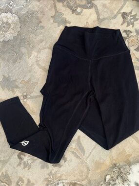 P'tula Black High-Waist Leggings